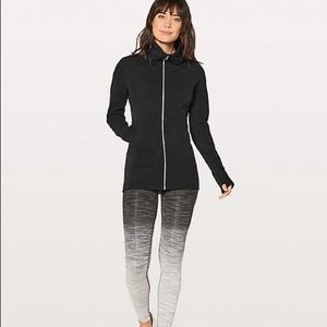 Lululemon Radiant Jacket II, black size 6